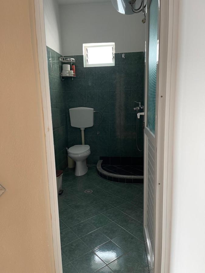 Oni'S Apartments Saranda Kültér fotó