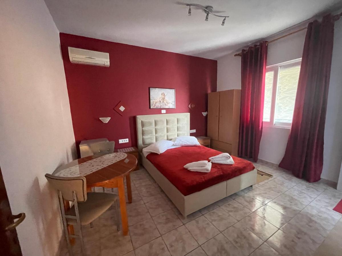 Oni'S Apartments Saranda Kültér fotó